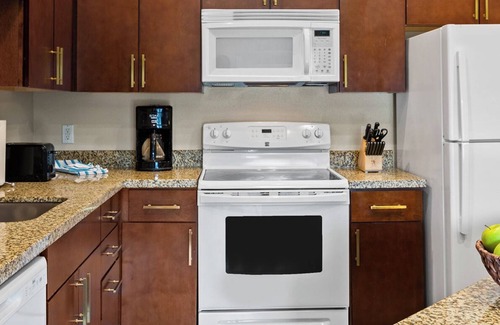 Terra Lago Resort | WorldMark Indio 1 Bedroom, 1 Bath Condo - Shuttle to Coachella