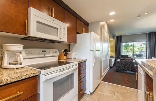 Terra Lago Hotel | WorldMark Indio - 2 Bedroom Twin Accessible