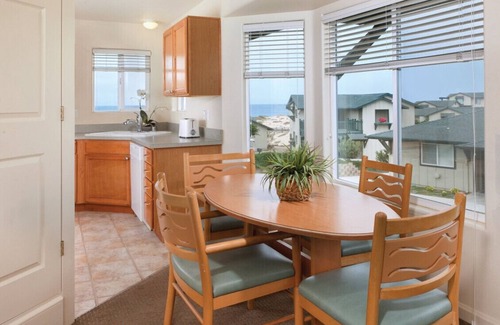 Marina Condo | WorldMark Marina Dunes - 2BD Sleeps up to 6
