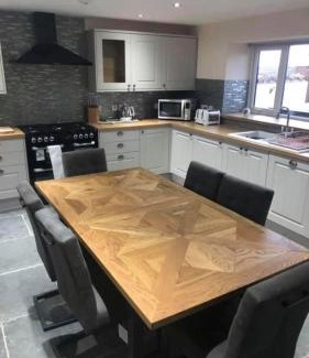 Langford House | Worship Farm Accommodation