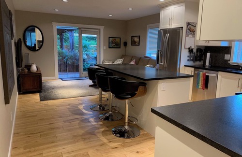Cordova Bay Bed & Breakfast | Worthington retreat