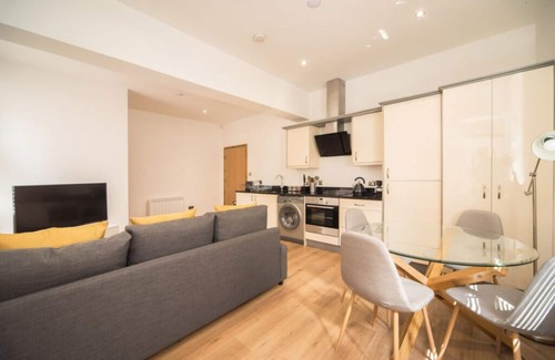Nottingham Apartment | ☆Wow!☆ 1bed Stunning Apt in Victorian Mansion