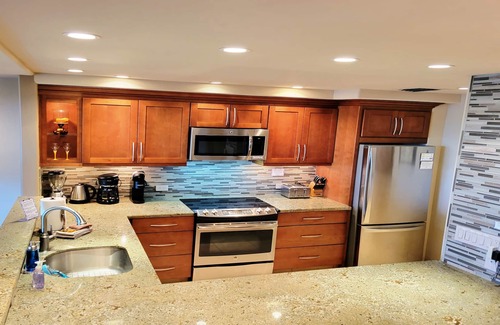 Kaanapali Condo | WOW! "BEST IN CLASS" POSH NEW REMODEL! 2 BR/2 BA-SLEEPS 9 - 6 BEDS-Great Views!