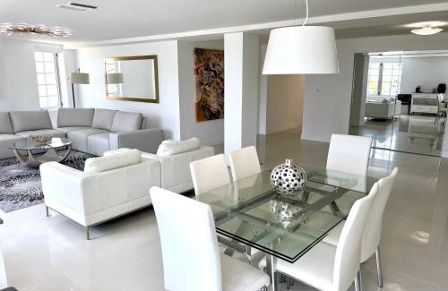 South Beach Apartment | WOW! Best Location! Best Unit! New Renovated South Beach Ocean Front