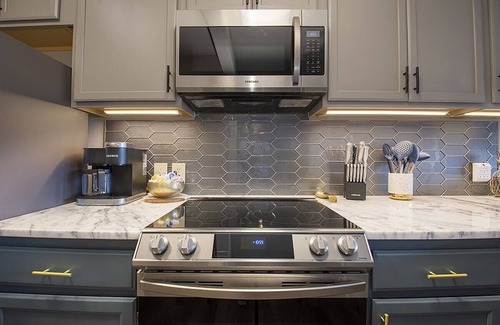 Silvercreek Condo | WOW! Fully Updated Condo w/Beautiful Mountain Views - Ski, Hike, Bike & More!