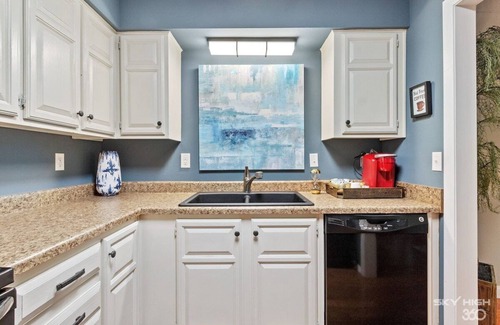 Bella Vista House | WOW! Fully Updated Townhome Close To Trails, BV Country Club/Golf Course & More
