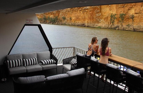 White Sands Boat Rental | Wow Houseboats Pty Ltd
