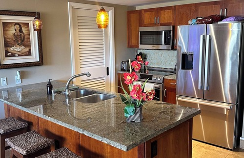 Kaanapali Condo | Wow! Maui On Sale-Inner Courtyard Ocean View-Steps to Beach & Pool-100+ Reviews