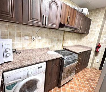 Al Barsha 1 House | Wow Partition Room In Barsha 1 Near MOE Metro