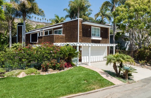 Carpinteria House | WOW! Rincon Point Beach-Pups upon approval, Hot Tub, Gated Community