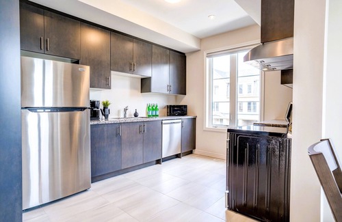 Brampton House | WOW! Super Clean & Newly Built Townhouse!