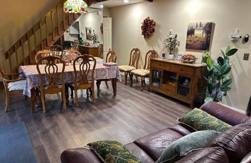 Long Pond House | WOW! Ultimate Pocono Retreat, Hot Tub, Game Room, Deck, Lakes, Skiing, Pools