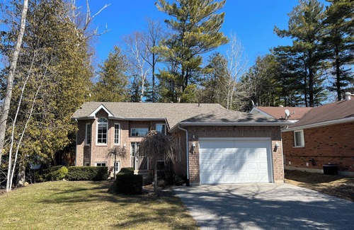 Wasaga Beach House | WoWSaga peaceful 3bdr close to Blue Mountain
