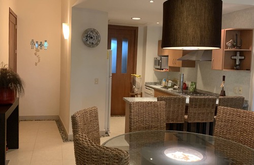 Playa Diamante Apartment | Woww Departamento Acapulco Diamante and Mayan Lakes; Private