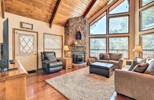 Munds Park House | Wraparound Deck Pet-Friendly Munds Park Retreat