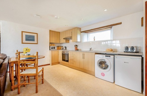 Padstow House | Wren Cottage - One Bedroom House, Sleeps 2
