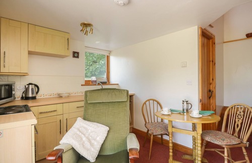 Thornthwaite Cottage | WREN'S NEST, character holiday cottage, with a garden in Keswick
