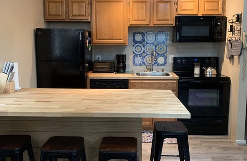 Bartlett Condo | Wright Place