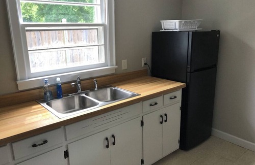 Avondale House | Wrightsville Ave Beach Cottage - with HUGE Fenced In Backyard - Pet Friendly