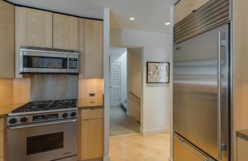 Warm Springs House | WS - Warm Springs Road - 3026B (ST)