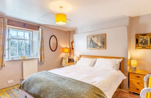 Callington House | Wuggle - One Bedroom House, Sleeps 2