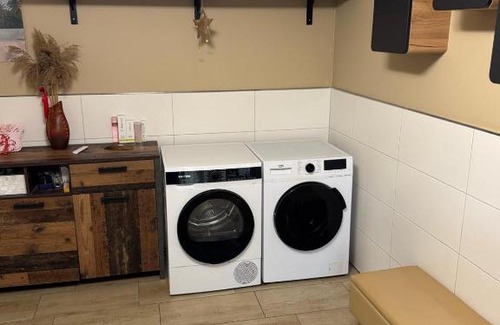 Hirschberg Apartment | Wunderschöne Ferienwohnung mit Kamin in Göritz 07927 Hirschberg