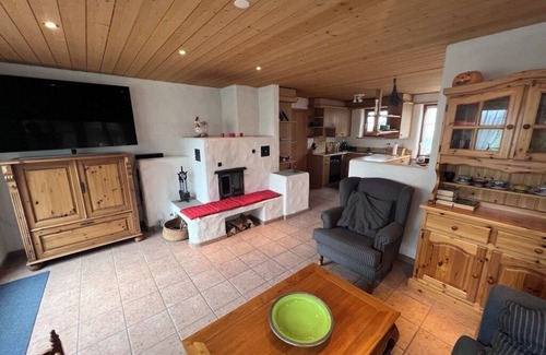 Emmetten House | Wunderschönes Block-hausteil Direkt im Ski- und Wandergebiet Stockhütte NW