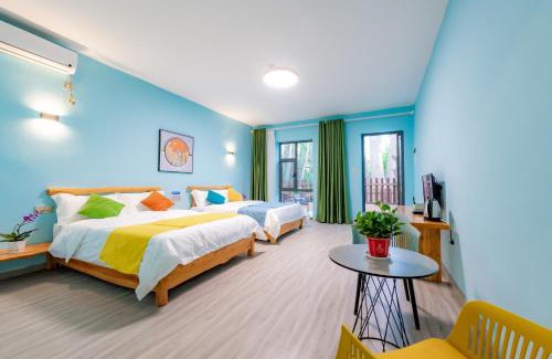 Mingsha Mountain and Crescent Spring Hotel | wushe hotel