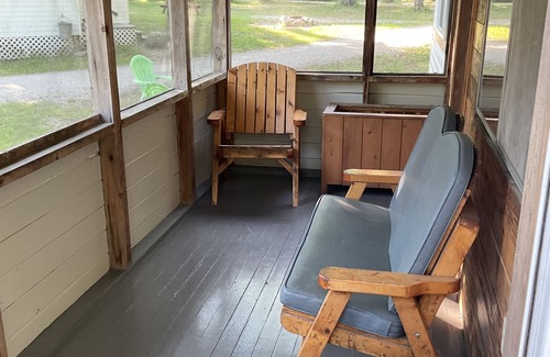 Manitoulin District Cottage | Wuthering Heights Cottage 9
