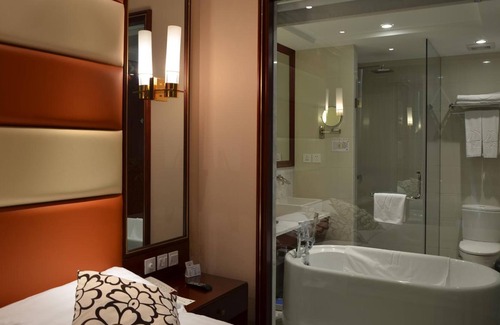 Bin Hu District Hotel | Wuxi Lakeview Park Resort