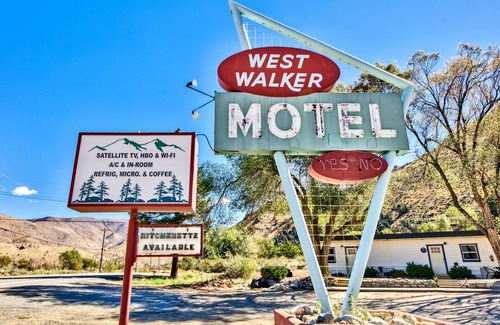 Walker Condo | WWM 4 · 4 E. Sierra's base camp 2 Bed Suite, wifi WWM 4