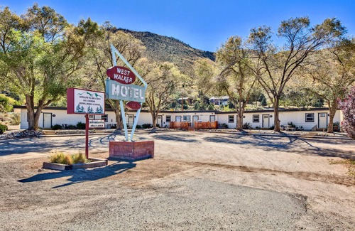 Walker Hotel | WWM 6 · 6 Yosemite Base camp explore The E Sierras WWM 6