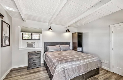 Walker House | WWM 8 · 8 Fresh Air, Beautiful Views, Friendly Place WWM