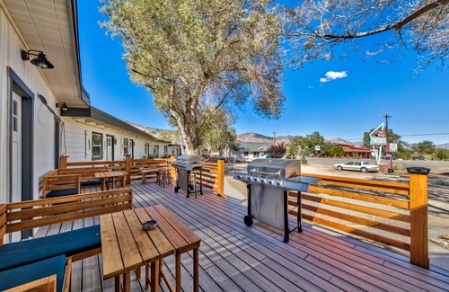 Walker Condo | WWM Room 7A: Yosemite Base camp explore The E Sierras
