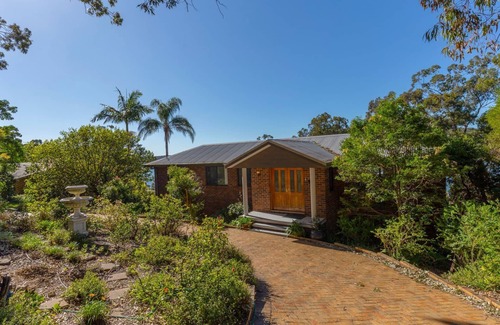 North Arm Cove House | Wybalena - set on a deep-water frontage in North Arm Cove