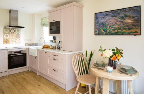 Chipping Norton House | Wychwood Cottage