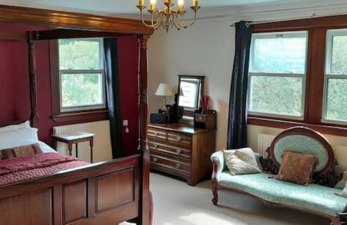 Kirtlebridge Cabin | Wyesebyside.A peaceful rural retreat- close to Gretna for weddings.sleeps 14