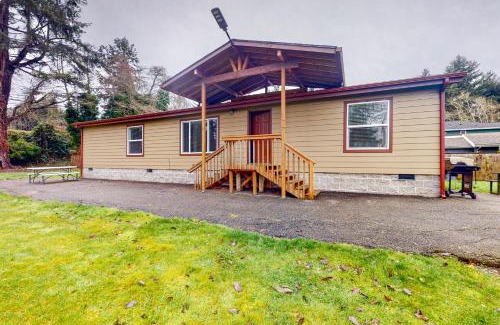 Coos Bay House | Wygant Road Retreat