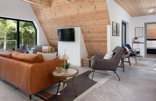 Bracebridge House | Wyldwood | Muskoka | Luxury A-Frame - 2hrs from TO