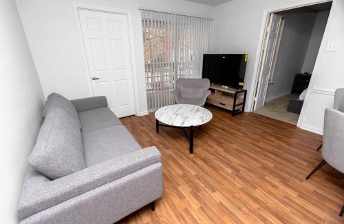 Coliseum Central Apartment | Wyndham 108 Corporate & Modern 1br Suite