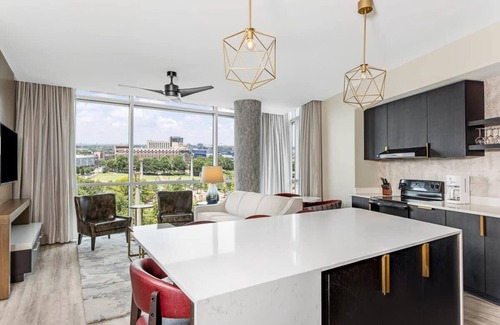 Downtown Atlanta Condo | Wyndham Atlanta Resort | 3BR/3BA King Pres Suite