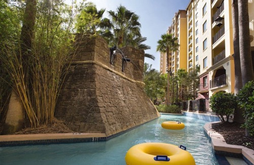 Lake Buena Vista Condo | Wyndham Bonnet Creek, 2 Bedroom Deluxe Condo, Full Kitchen, Free WiFi