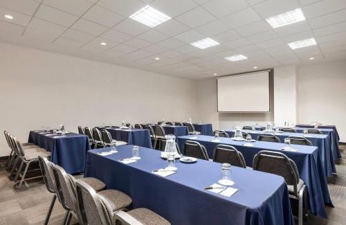 Callao Hotel | Wyndham Costa del Sol Lima Airport