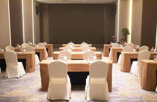 Jinzhou District Hotel | Wyndham Dalian Jinpu