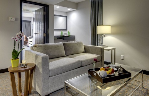 Fort Smith Hotel | Wyndham Fort Smith City Center