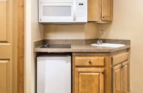 Hanover Condo | Wyndham Galena Resort |2BR/2BA King Bed Balc Suite