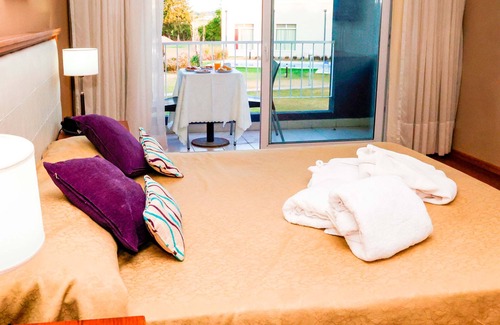 Campana Hotel | Wyndham Garden Campana