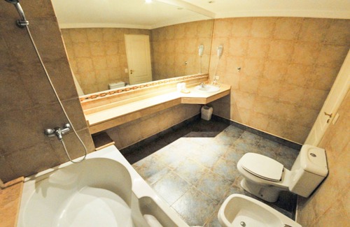 Campana Hotel | Wyndham Garden Campana