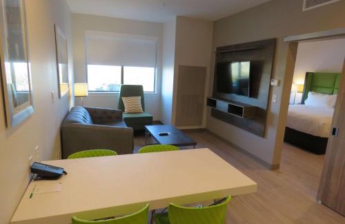 College Station Hotel | Wyndham Garden College Station