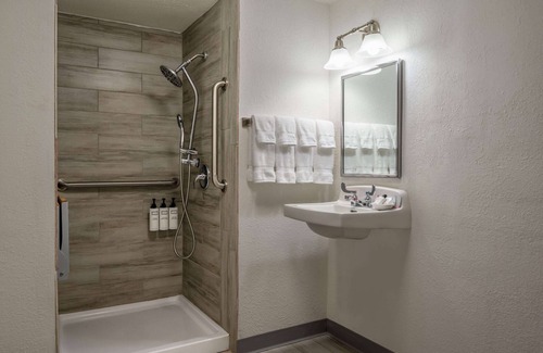 Dentsville Hotel | Wyndham Garden Columbia/Ft. Jackson